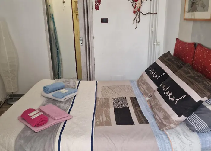 Alojamento de Acomodação e Pequeno-almoço La Riva Del Po 3*